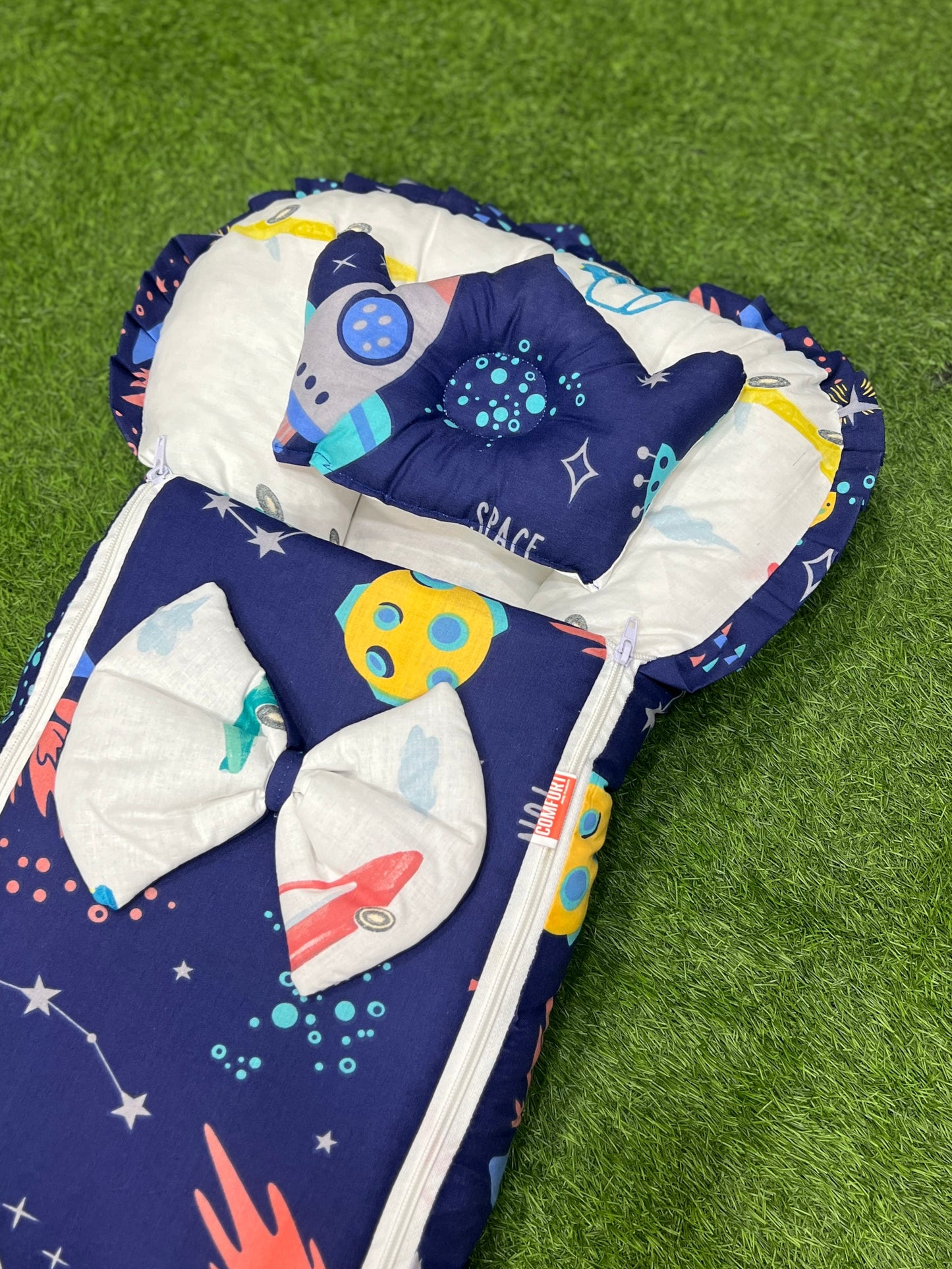 Butterfly Bow Carry Nest (Blue Galaxy)