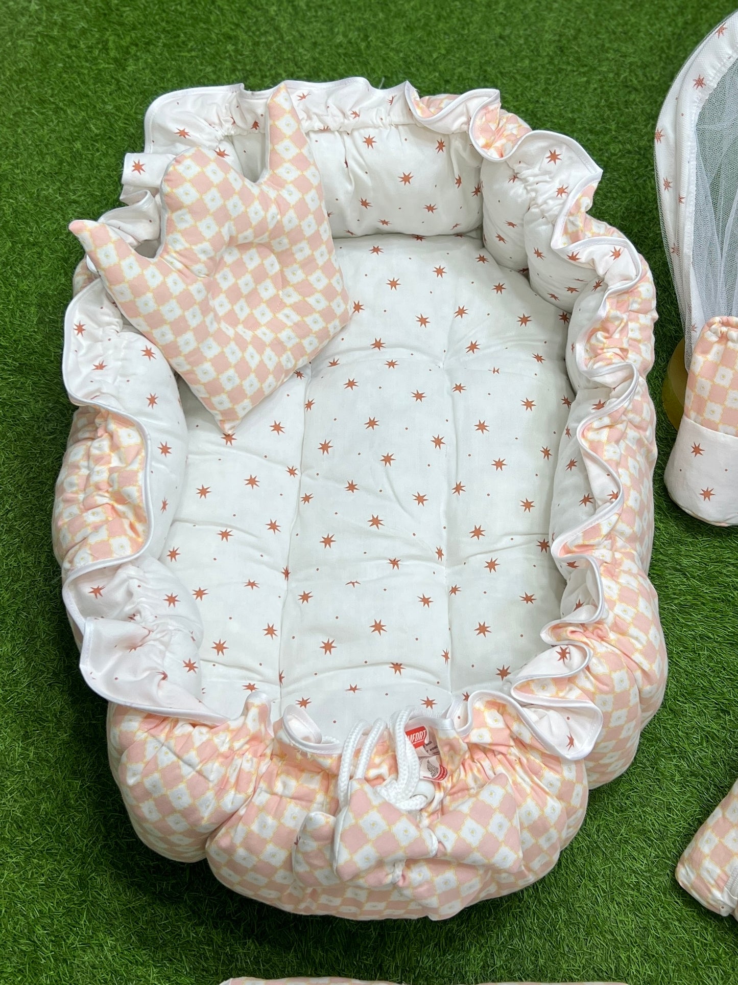 8pcs Royal Snuggle Bed Set. Comforts Oval Masterpiece - peach Galaxy