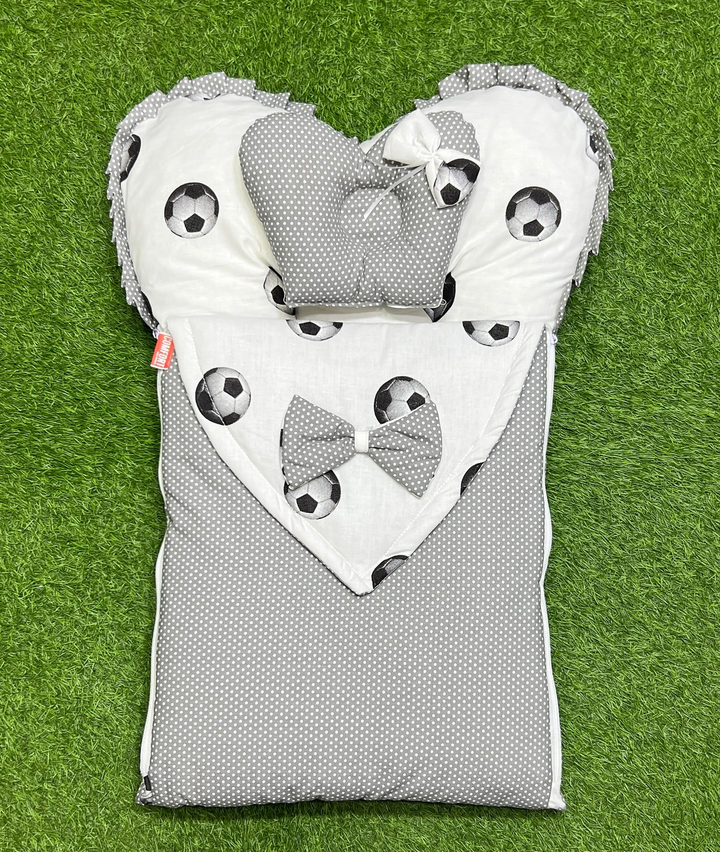Heart Shaped Style Fancy Carry Nest - Grey Dots