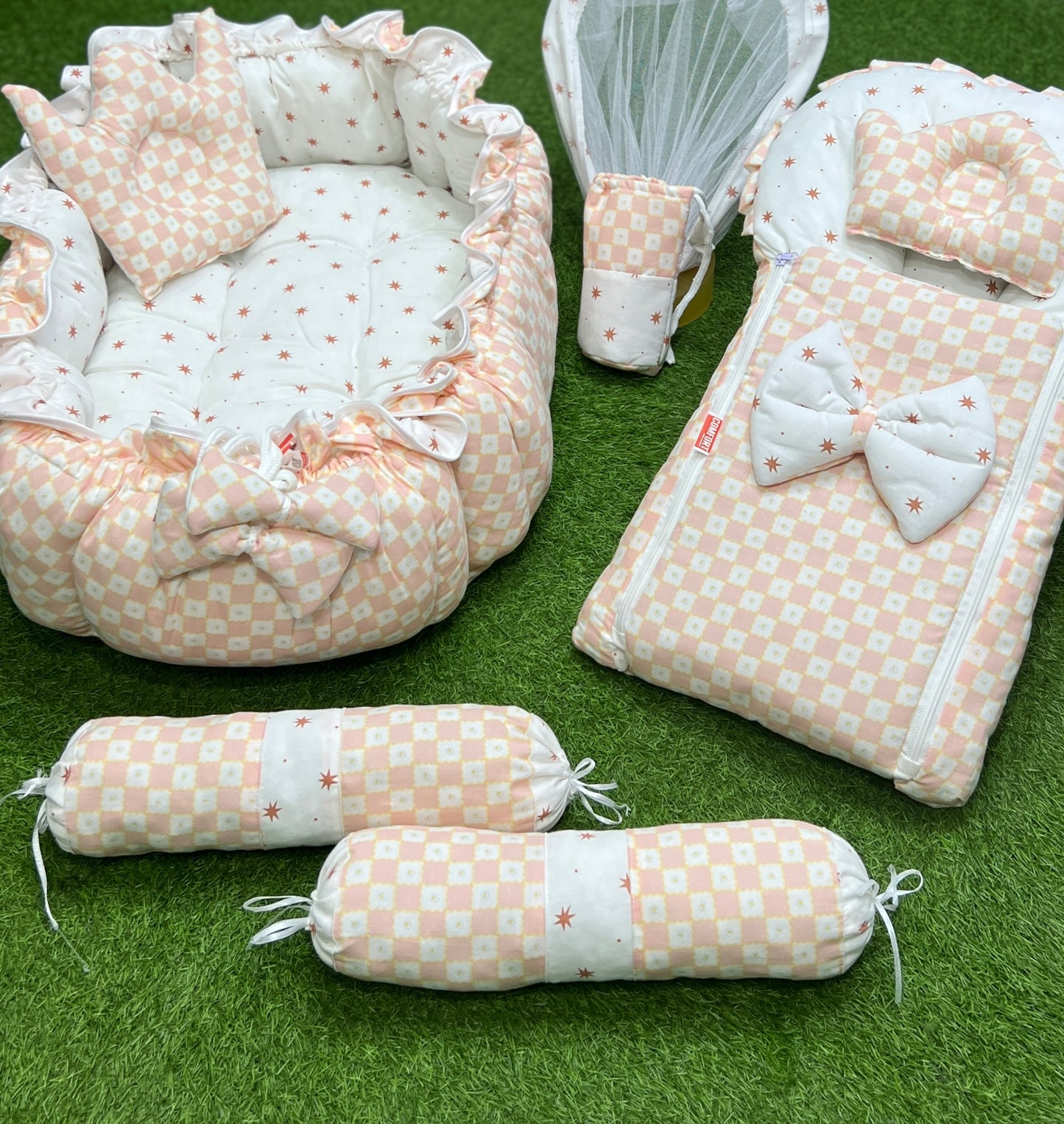 8pcs Royal Snuggle Bed Set. Comforts Oval Masterpiece - peach Galaxy