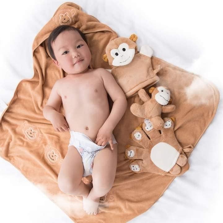 Baby Bath Towel cum Wrapping Sheet with Stuffed Toys