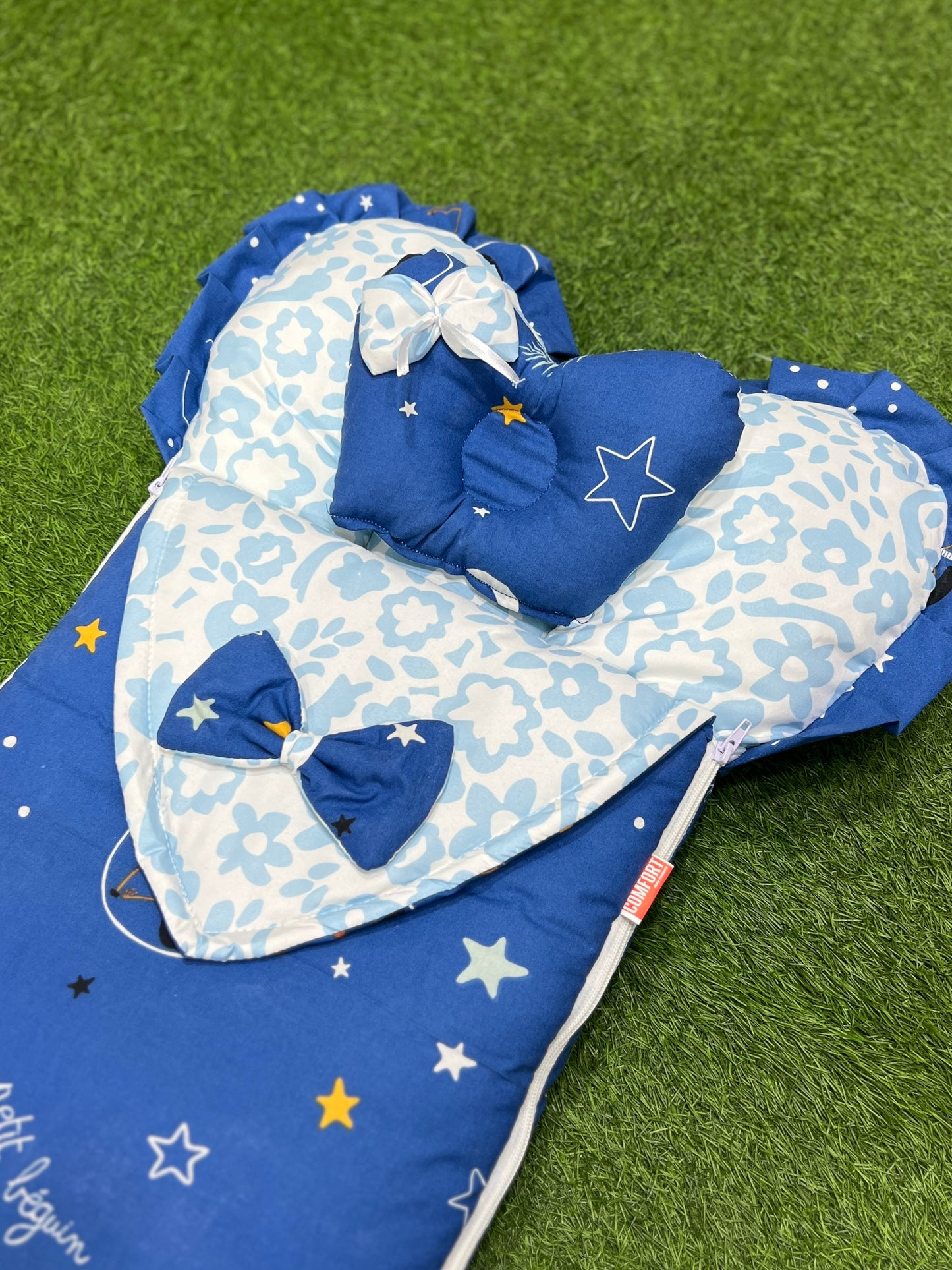 Heart Shaped Style Fancy Carry Nest - Blue Galaxy