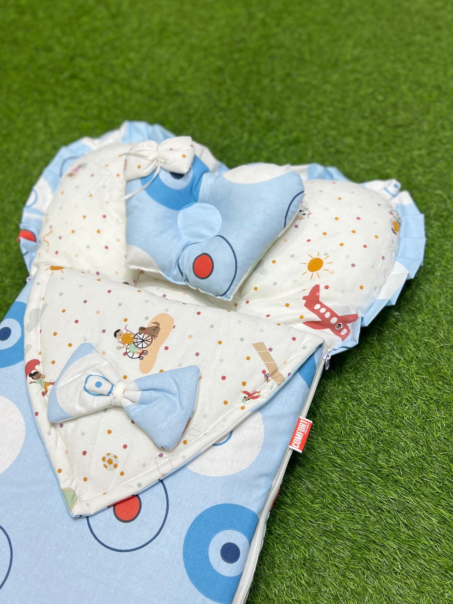 Heart Shaped Style Fancy Carry Nest - Sky Blue