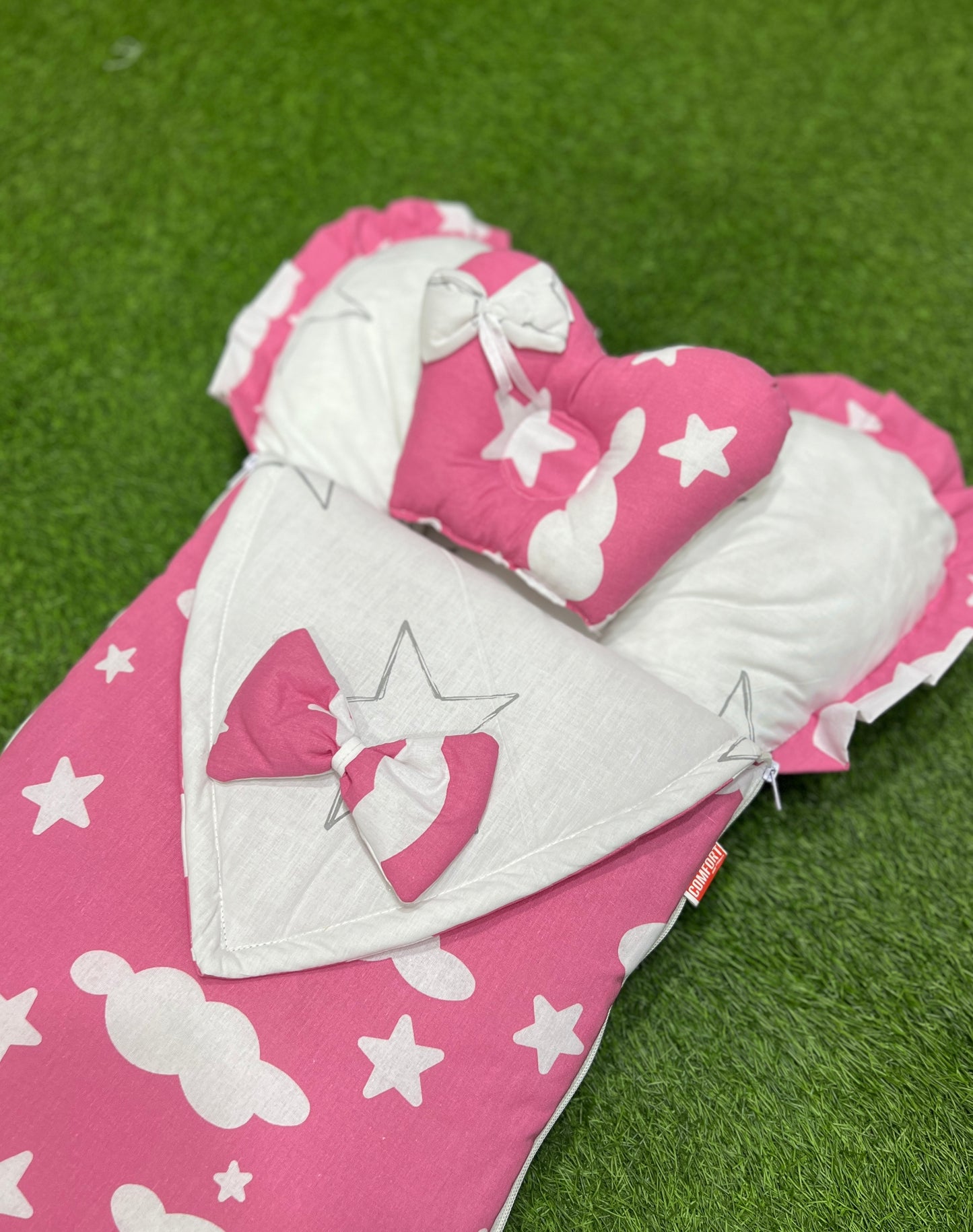 Heart Shaped Style Fancy Carry Nest - Pink