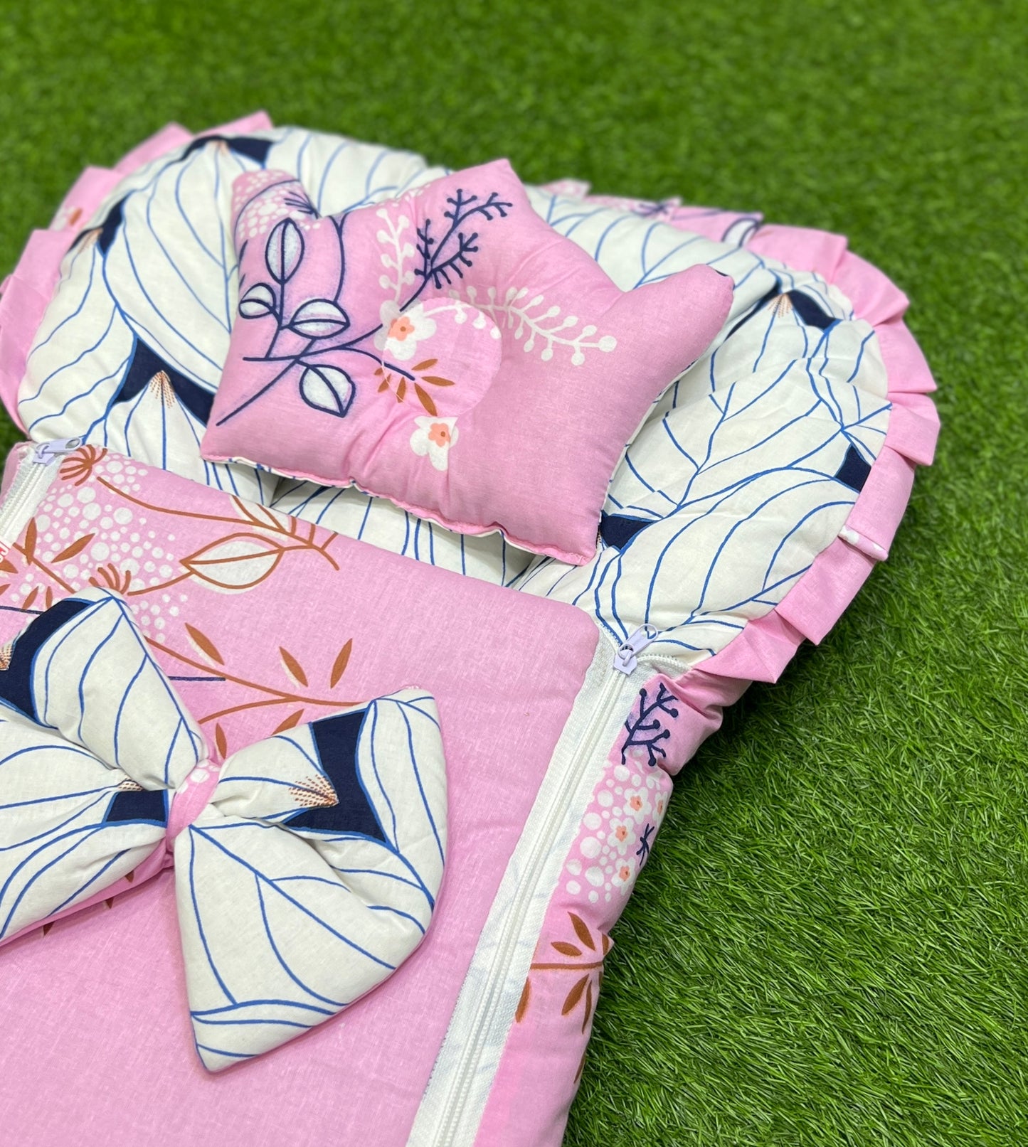 Butterfly Bow Carry Nest (Pink)