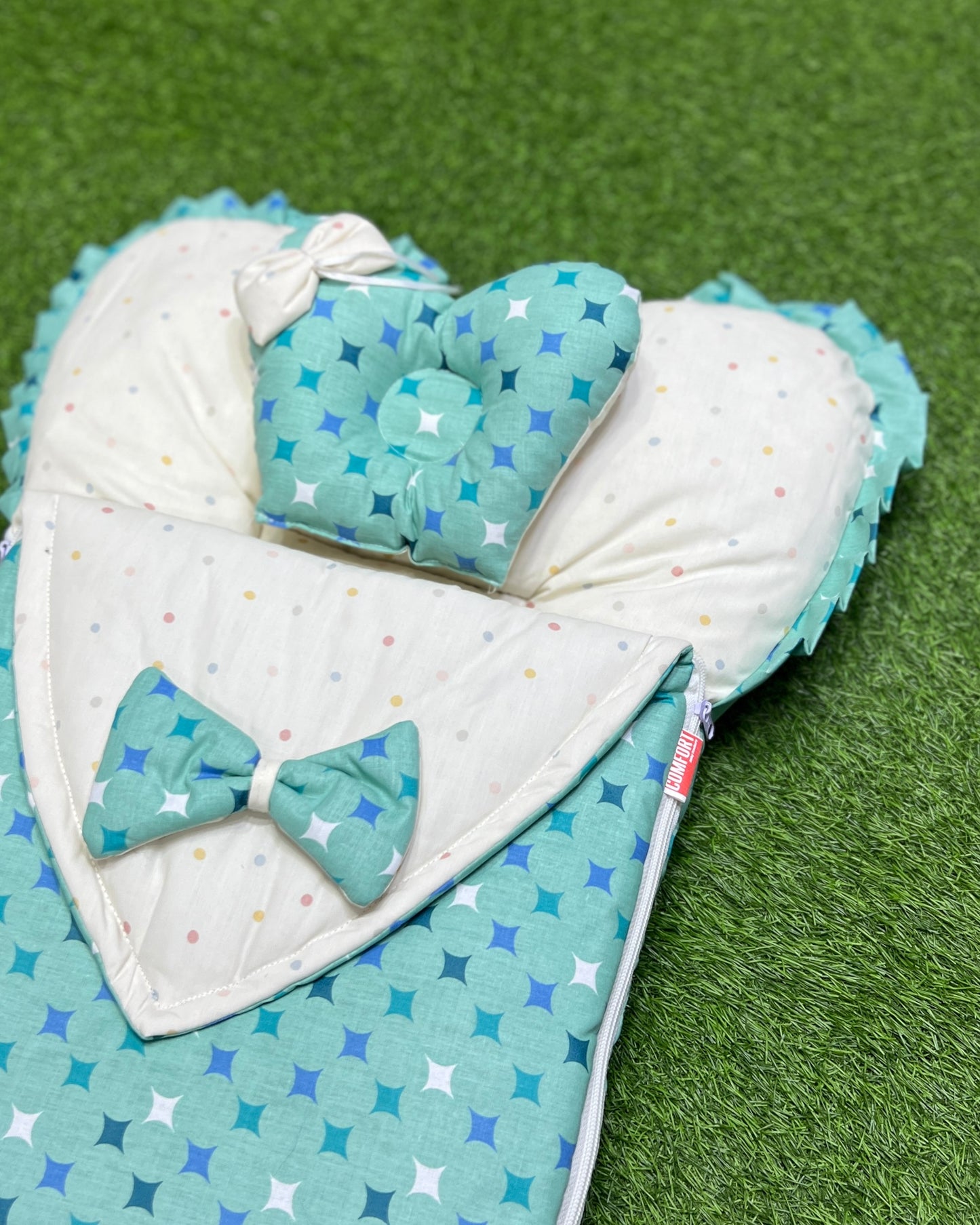 Heart Shaped Style Fancy Carry Nest - sea Green