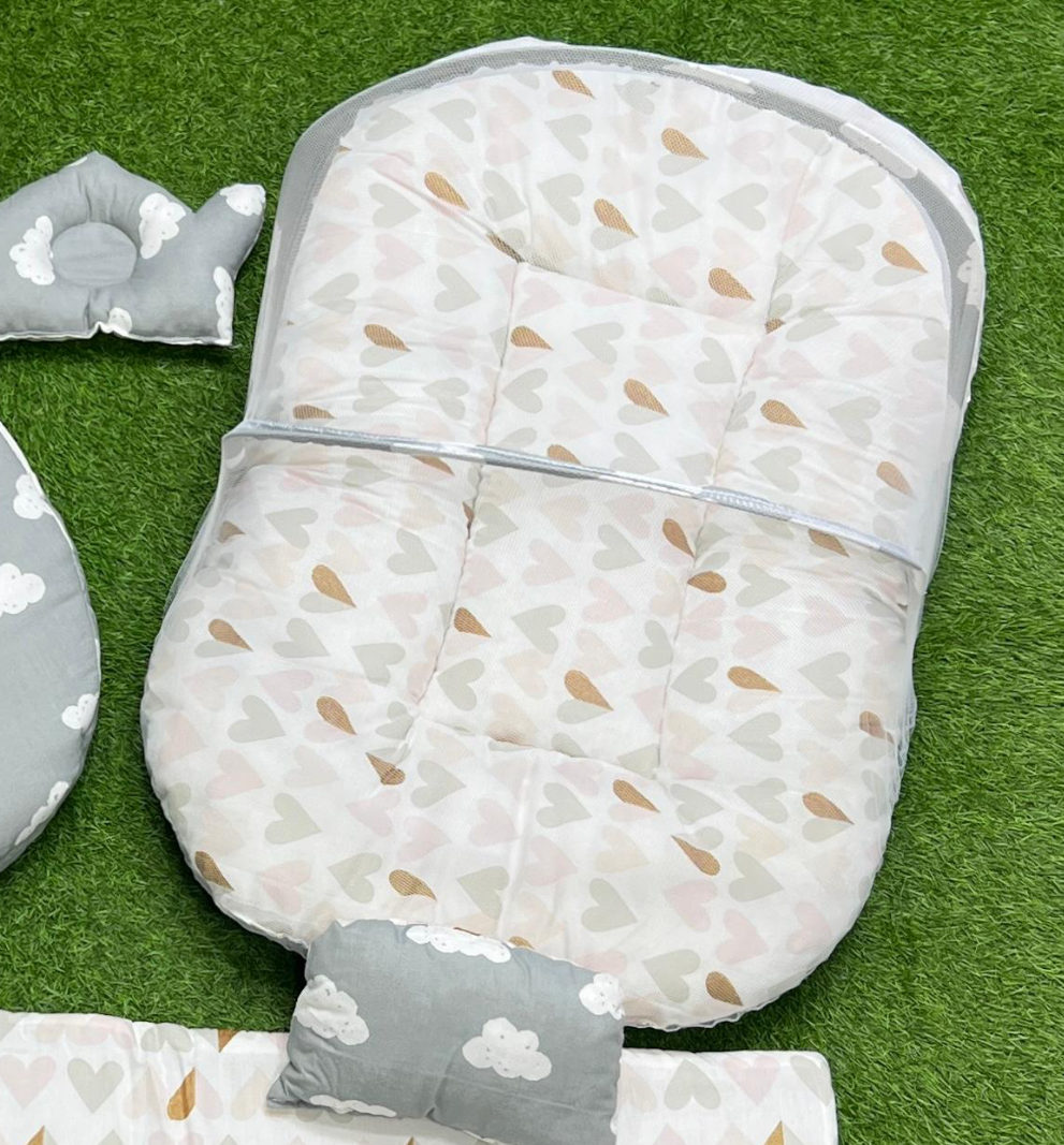7pcs Fancy And Stylish Baby Bedding Set - - Grey
