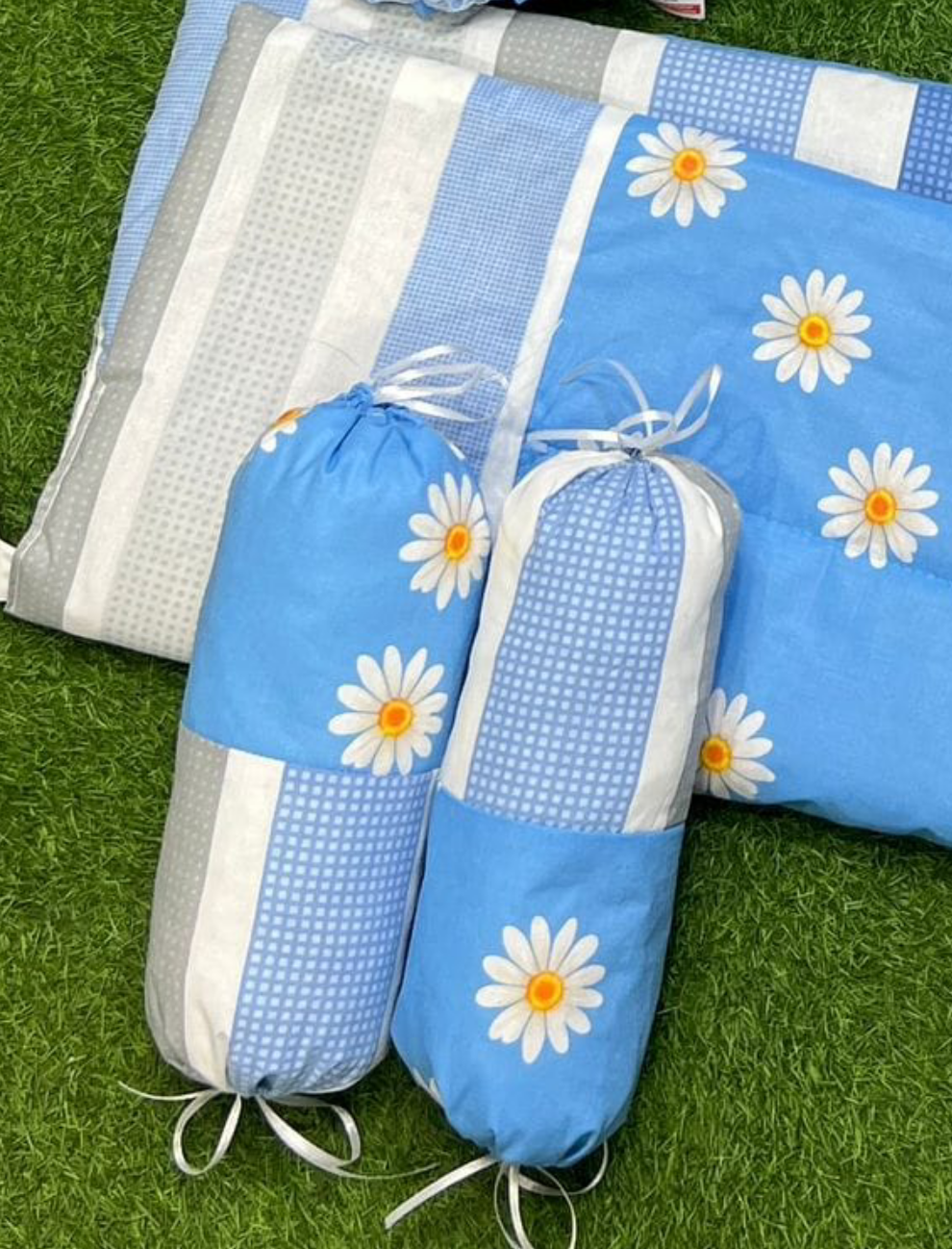 7pcs Fancy & Stylish Baby Bedding Set -- Blue Flower