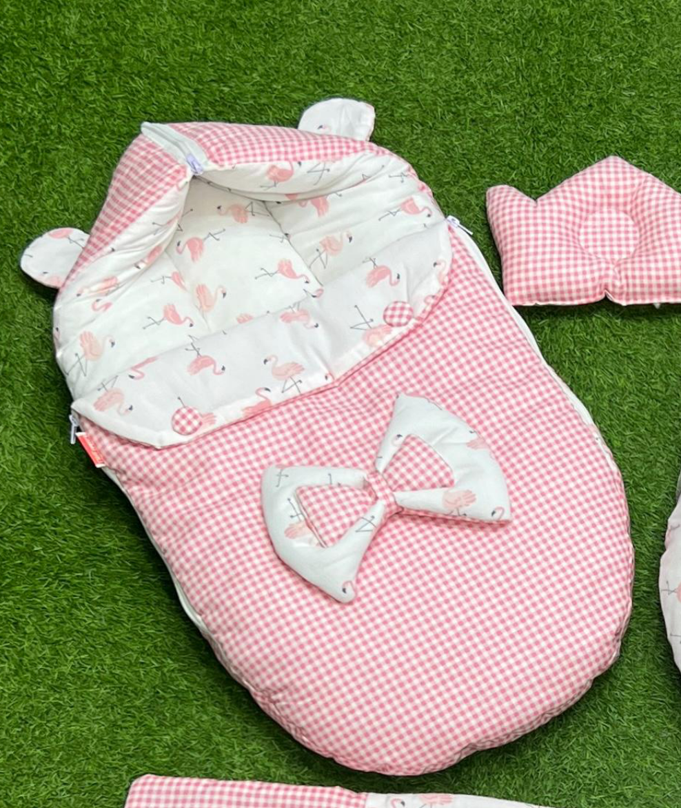 7pcs Fancy And Stylish Baby Bedding Set - - Pink Chack