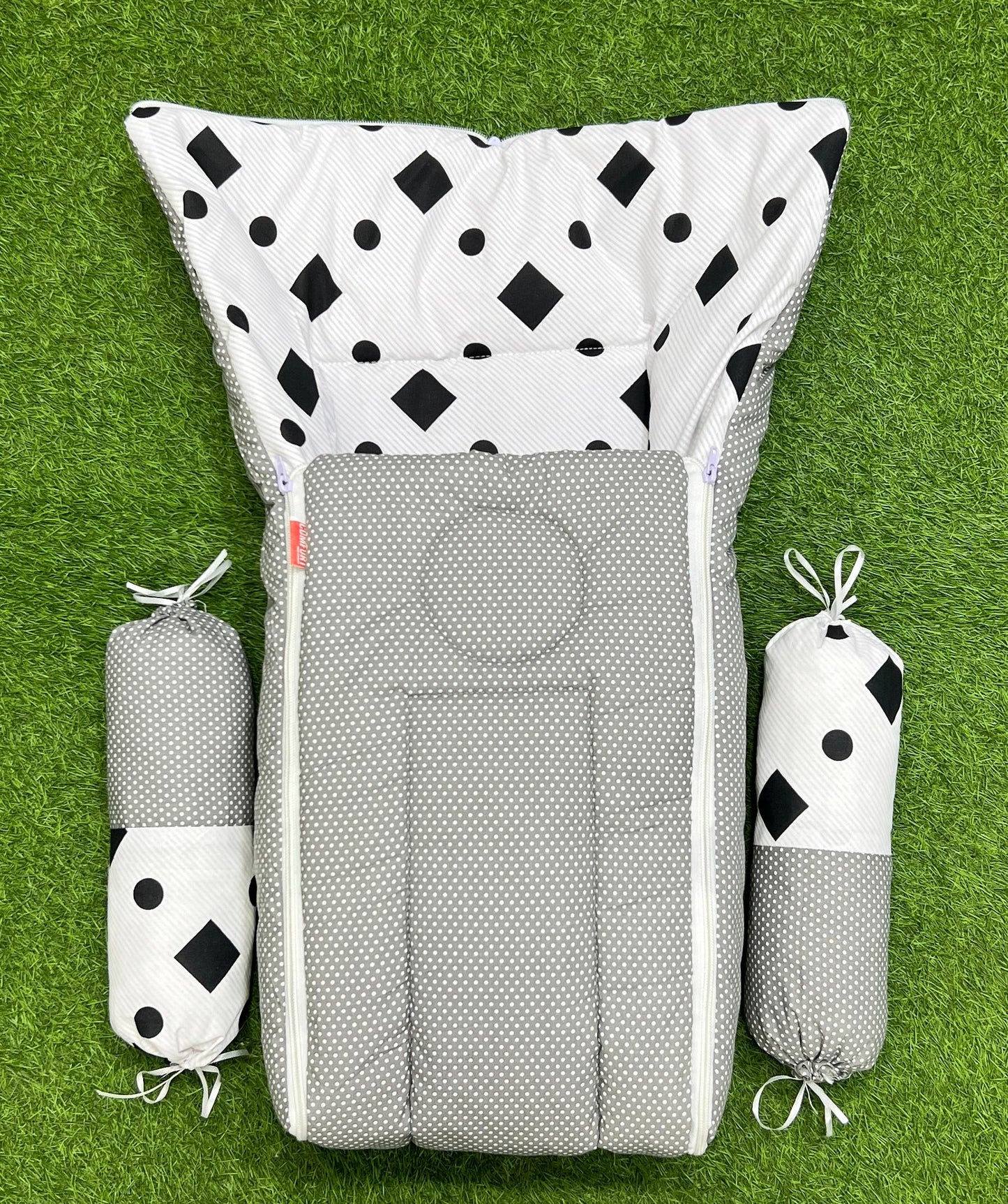 3pcs 2in1 hooded travel carry nest cute bundle (Granish Black)