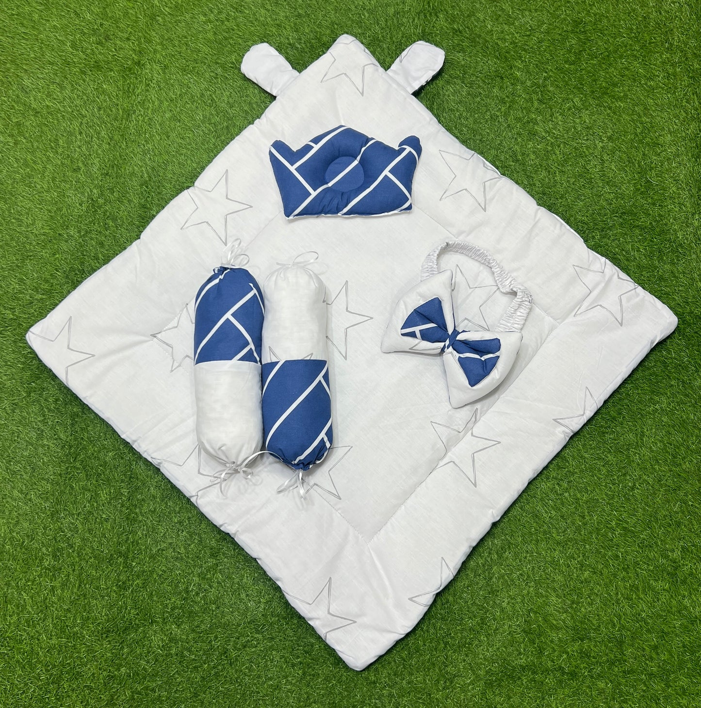 5pcs 2in1 Carry Nest plus Comforter (Blue Checkered)