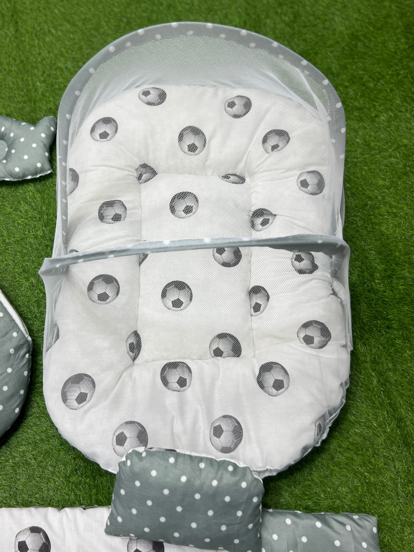 7pcs Fancy And Stylish Baby Bedding Set - - Grey Dotted