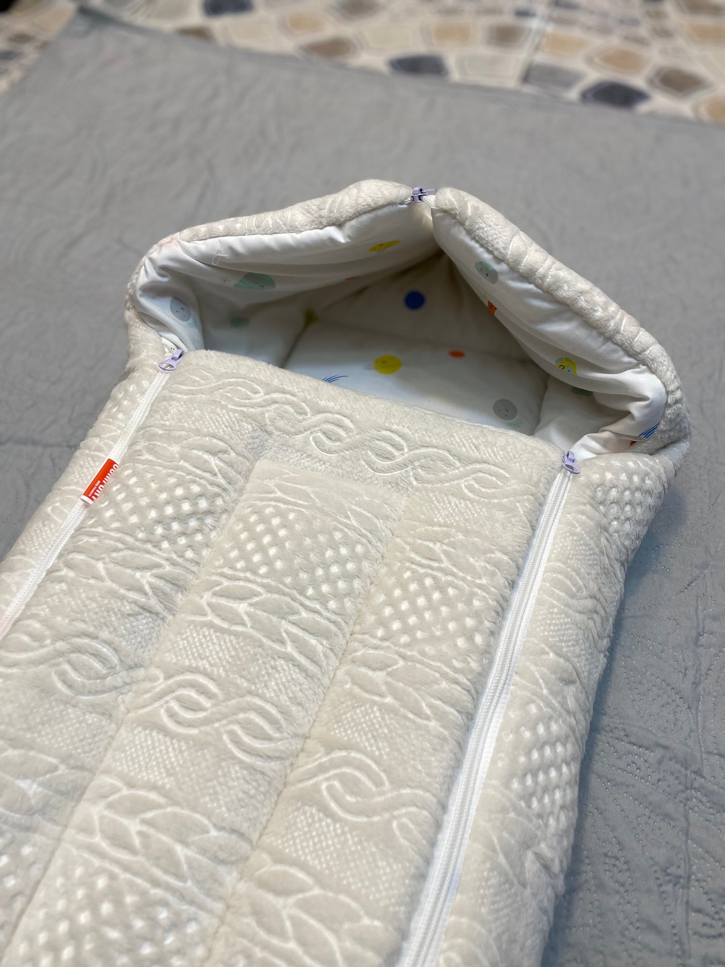 Premium Quality Hooded Carry Nest & Sleeping Bag (Creamy Delight)