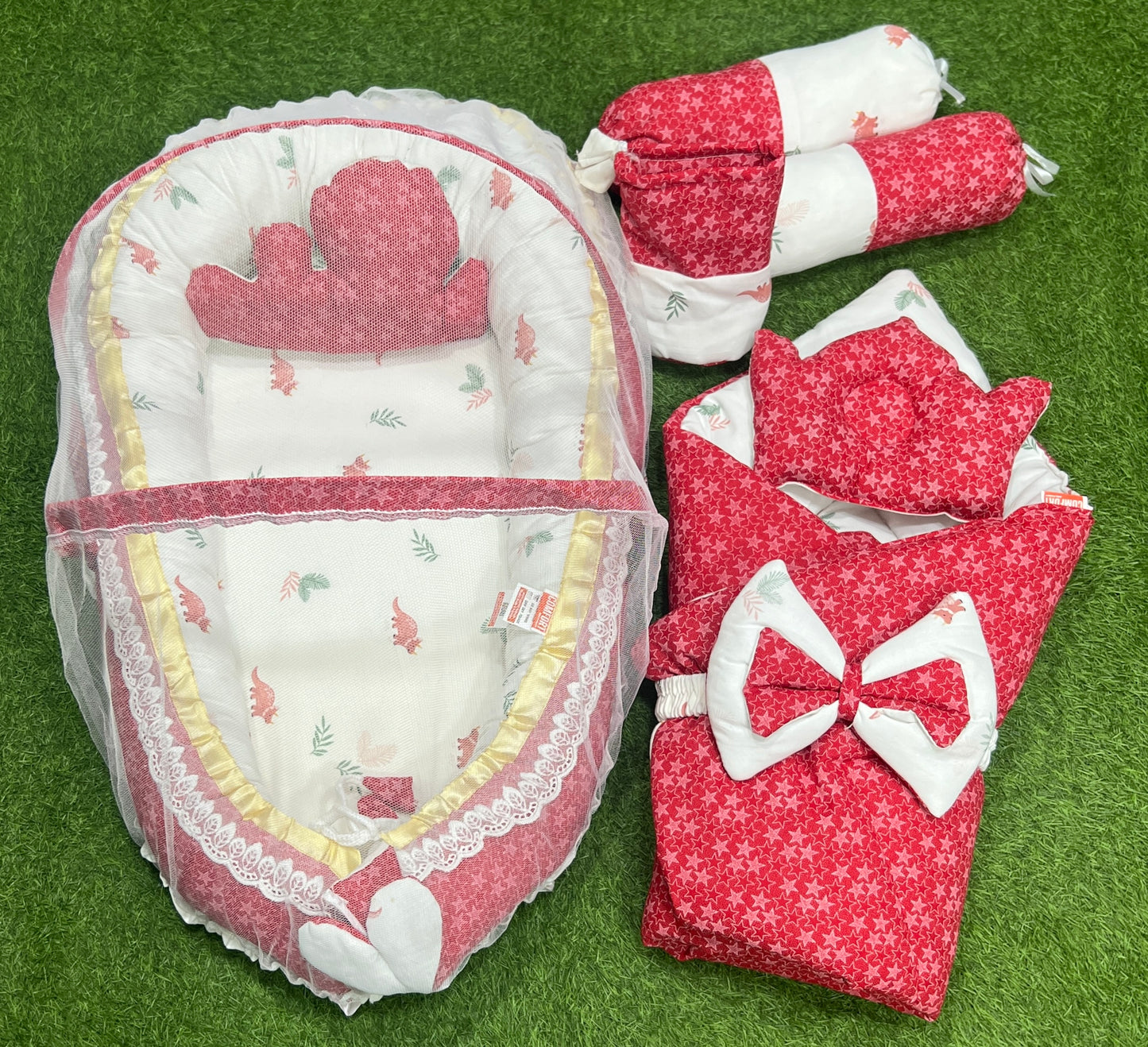 9pcs Baby Snuggle Bed Set - - Red Stars