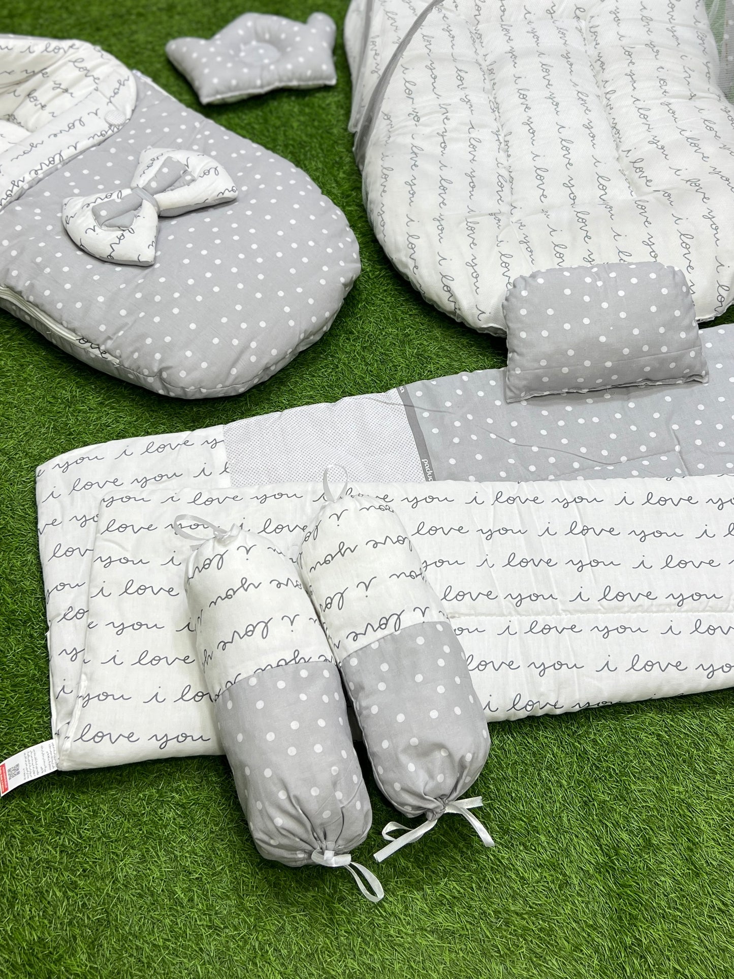 7pcs Fancy And Stylish Baby Bedding Set - - Dotted Grey
