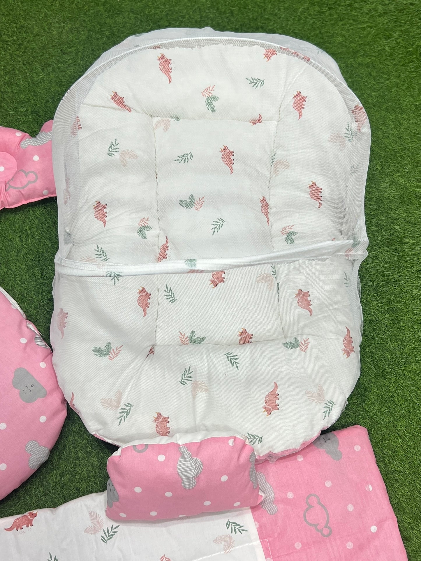 7pcs Fancy & Stylish Baby Bedding Set - - pink clouds