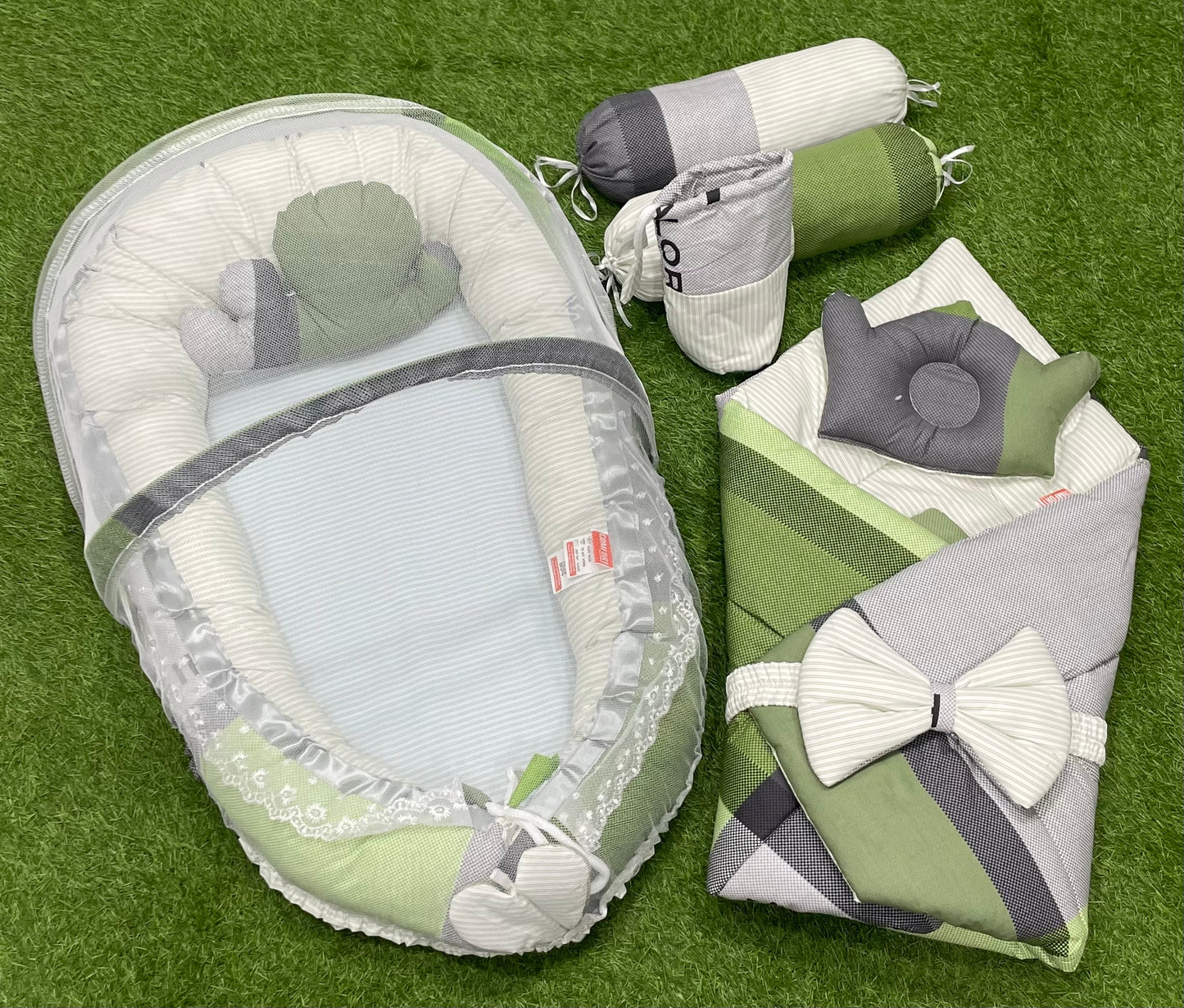 9pcs Baby Snuggle Bed Set -- English Green