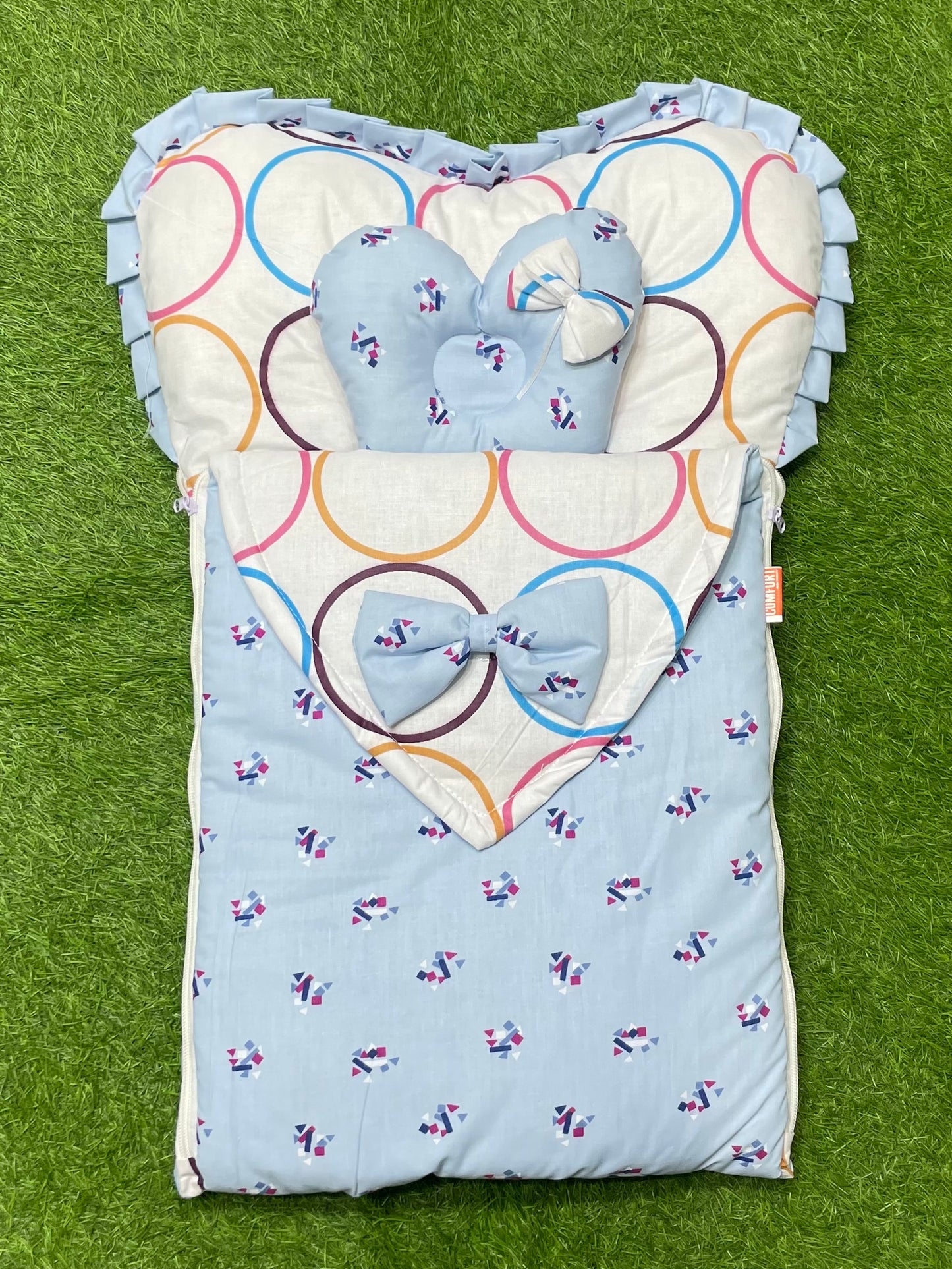 Heart Shaped Style Fancy Carry Nest - Sky Blue