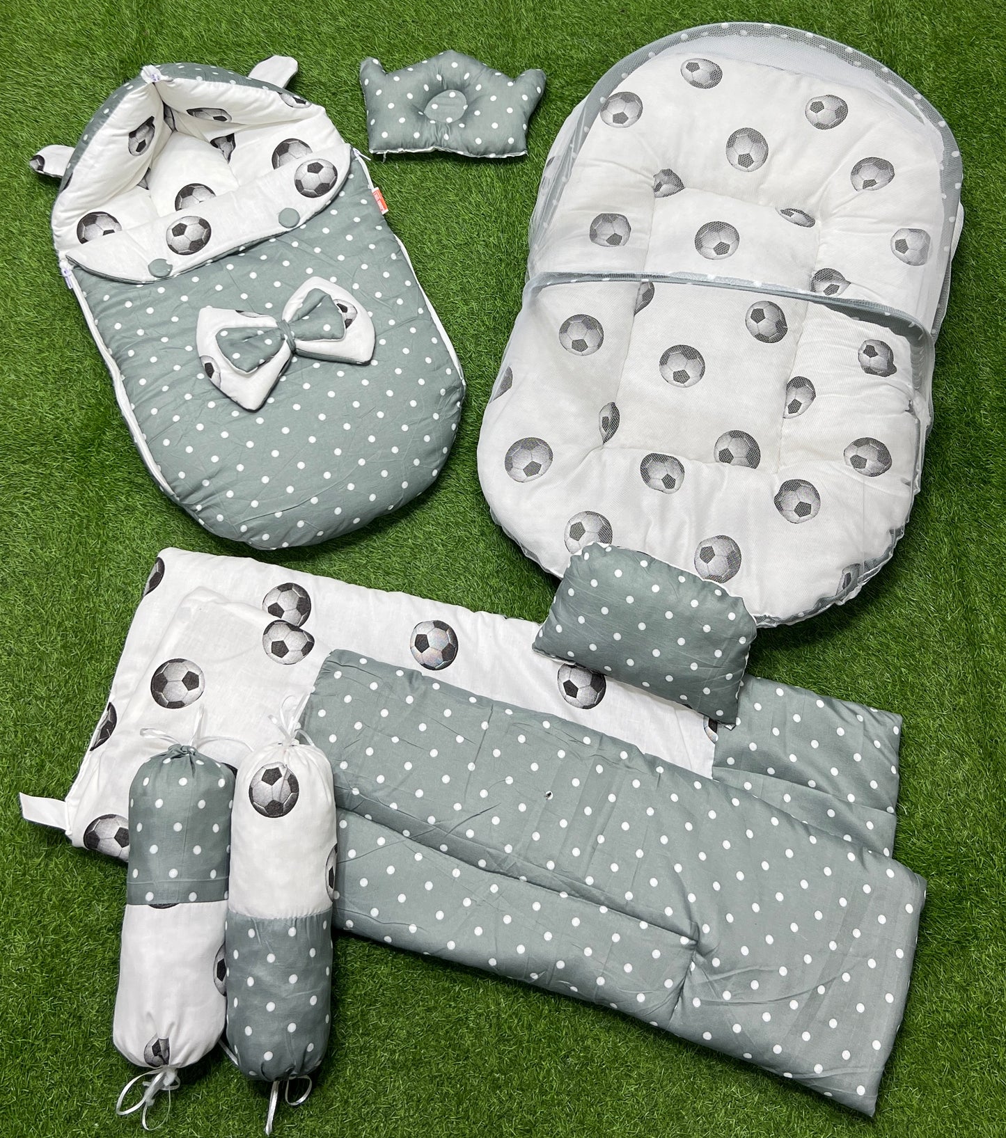 7pcs Fancy And Stylish Baby Bedding Set - - Grey Dotted