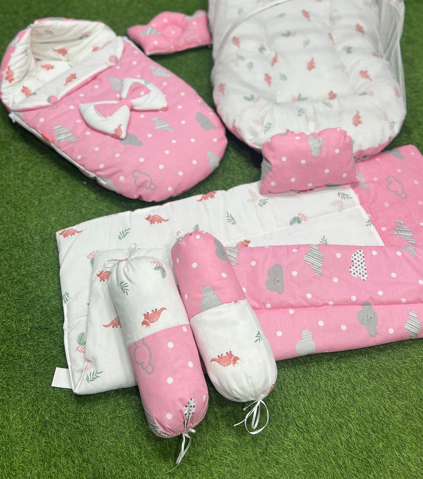 7pcs Fancy & Stylish Baby Bedding Set - - pink clouds