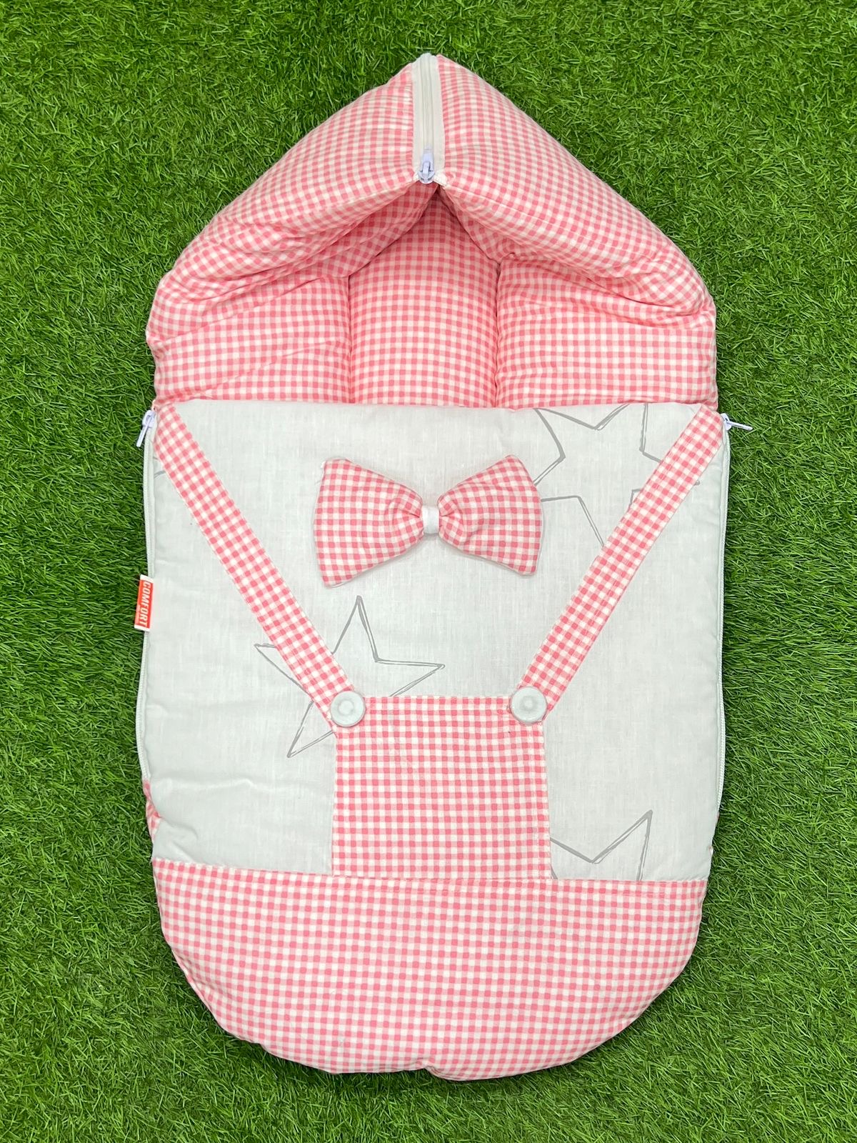 Minion Style Carry Nest (Pink Checkered)