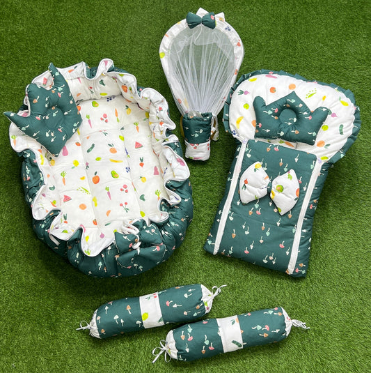 8pcs Royal Snuggle Bed Set. Comforts Oval Masterpiece - Green Garden