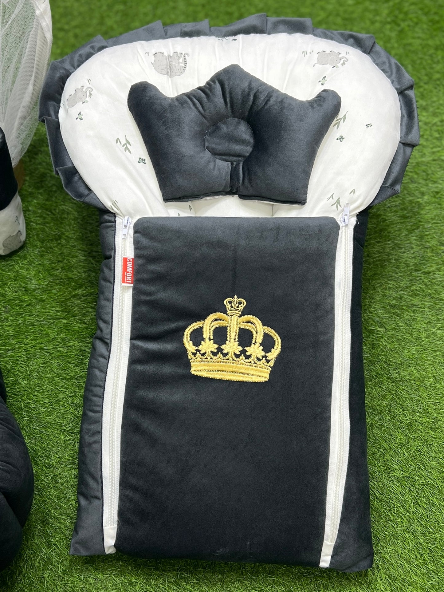 Luxury Velvet Series 8pcs Royal Snuggle Bed Set (Grey)
