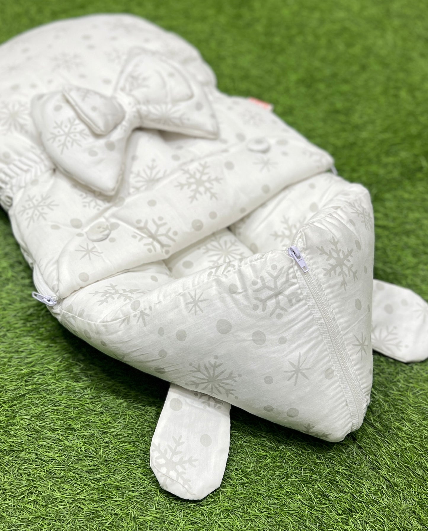 Double Bow Carry Nest (Silky White)*