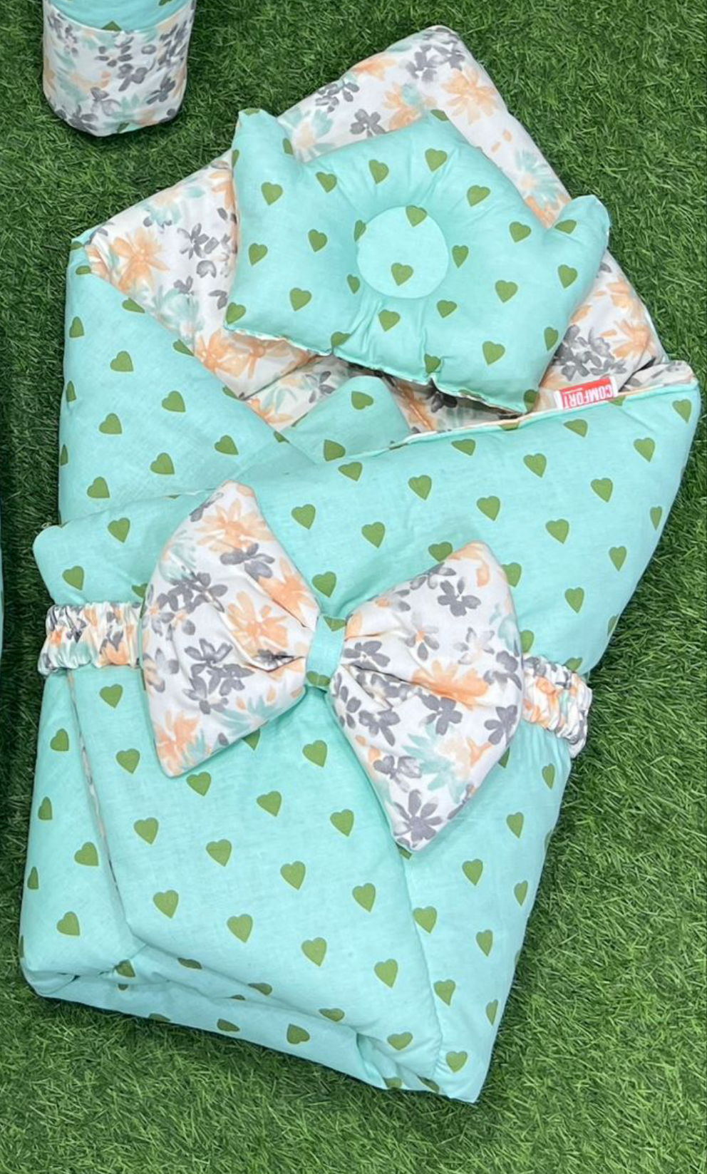 9pcs Baby Snuggle Bed Set -- Green Heart