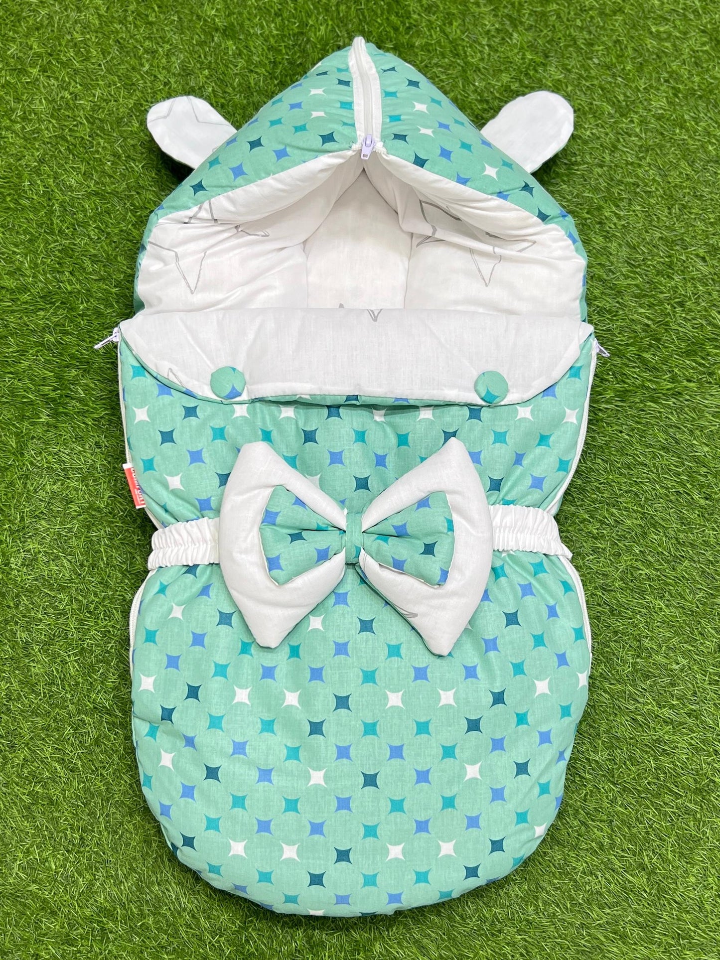 Double bow carry nest (Green Multi)