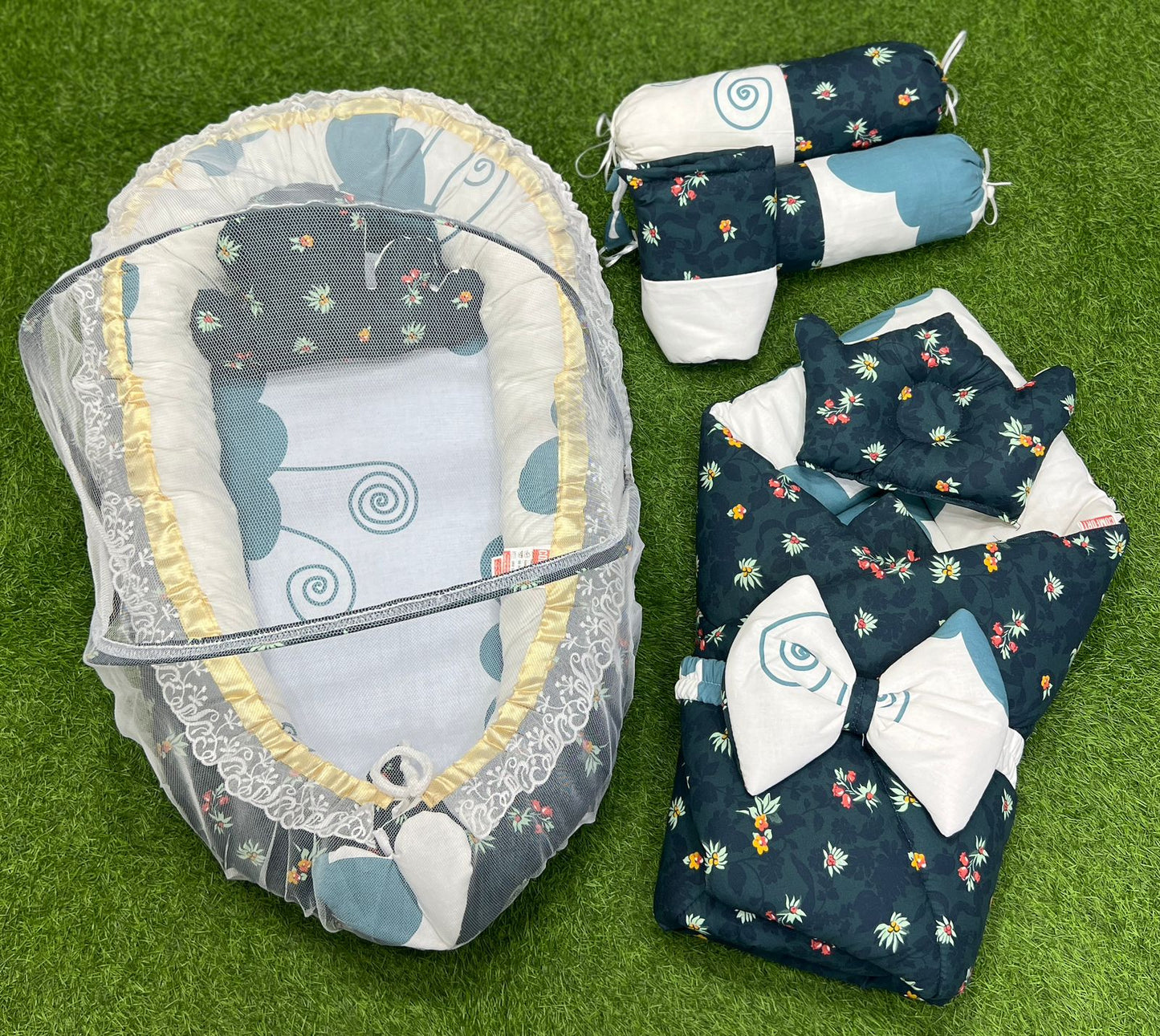 9pcs Baby Snuggle Bed Set -- ( Green Leaves)